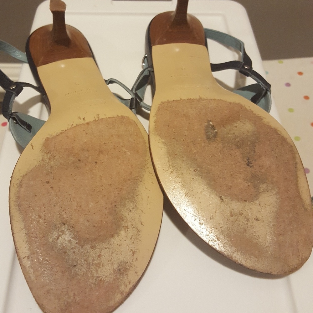 shoes - Picture 2 of 2